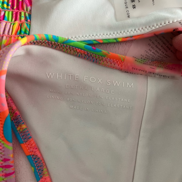 White Fox Boutique Tropicana Print Bikini and Sarong, L/XL 🍍🌺🍹 - Picture 9 of 10